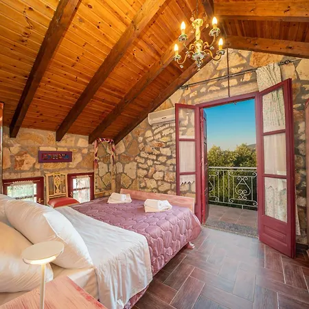 בית נופש Natalias Mansion *